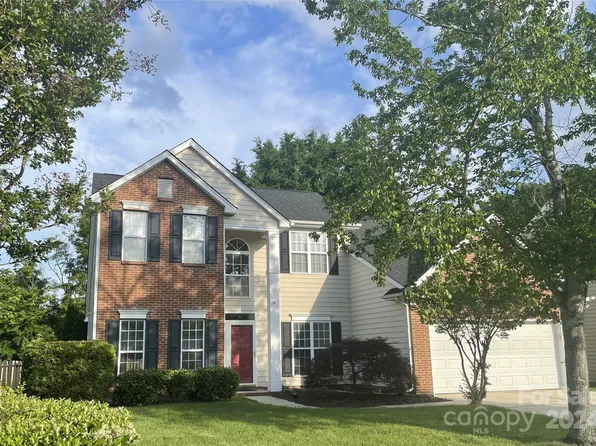 1396 Whitman Dr NW, Concord, NC 28027