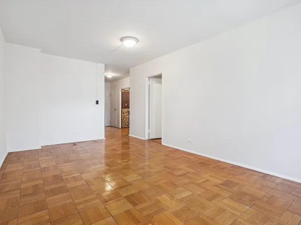 570 Grand Street image 5 of 8