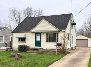 442 10th St, Struthers, OH 44471