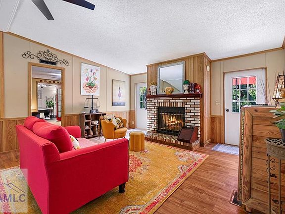 4th image of 91 Ridge Ct