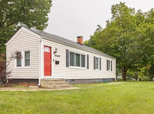 1306 Quail Dr, Greensboro, NC 27408