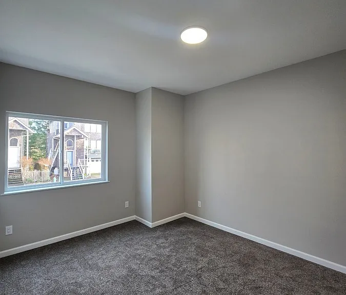 140 Reeder St — Photo 8