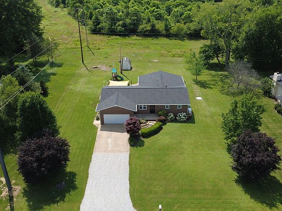 4th image of 562 Knoll Dr