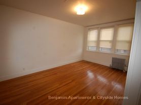 1820 Commonwealth Ave