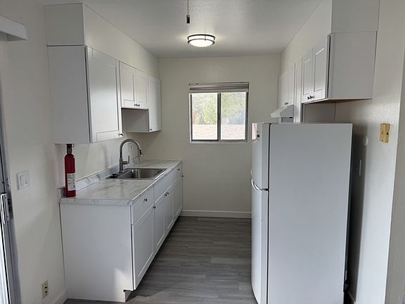2nd image of 1155 Evans Dr #1175