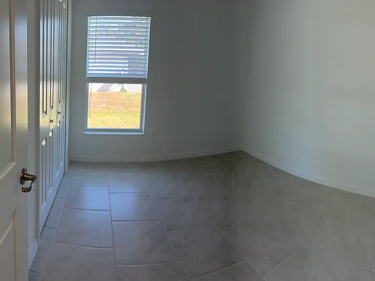 20207 Benton Ave — Photo 8