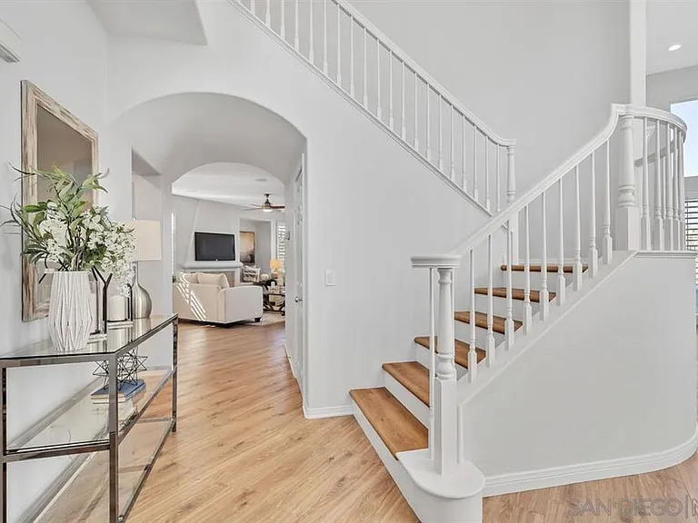 46048 Paseo Gallante — Photo 9