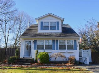 106 Blue Point Rd, Selden, NY 11784