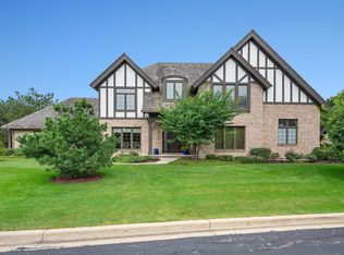 802 Kenmare Dr, Burr Ridge, IL 60527