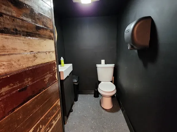 370 Communipaw Avenue image 20 of 22