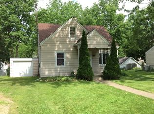 405 S 7th St, Oregon, IL 61061