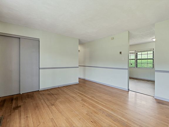 4th image of 8848 W Simpson Rd