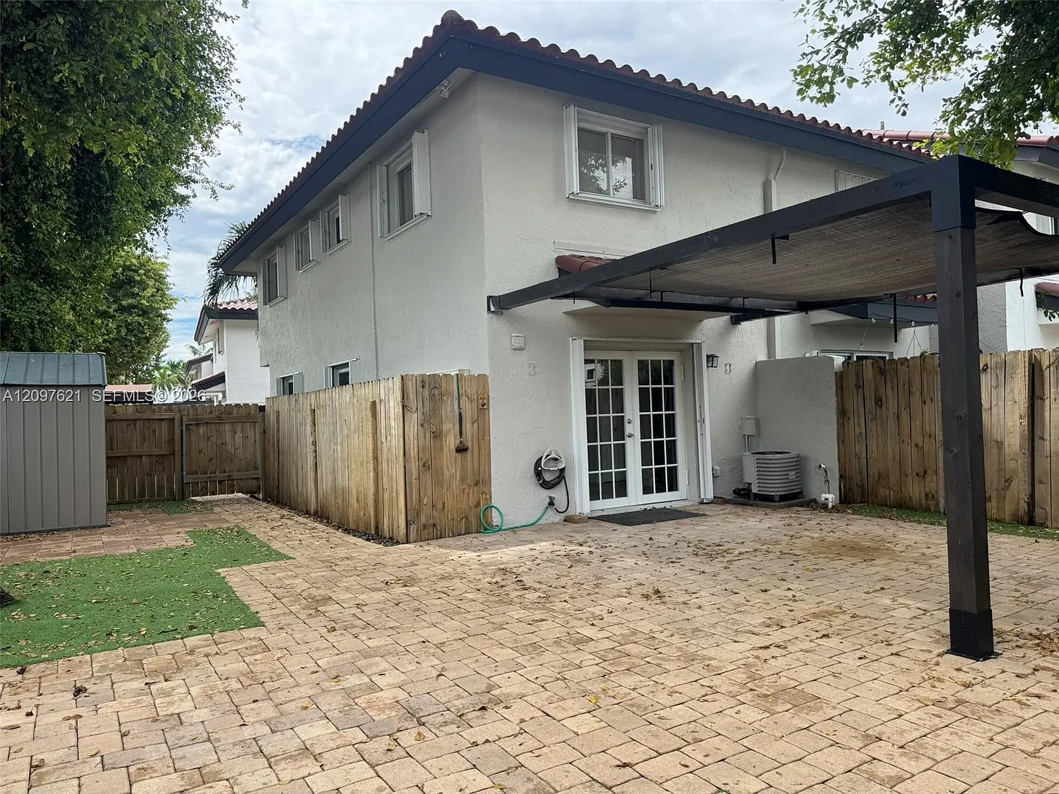 Mira Villas Condo — Photo 2