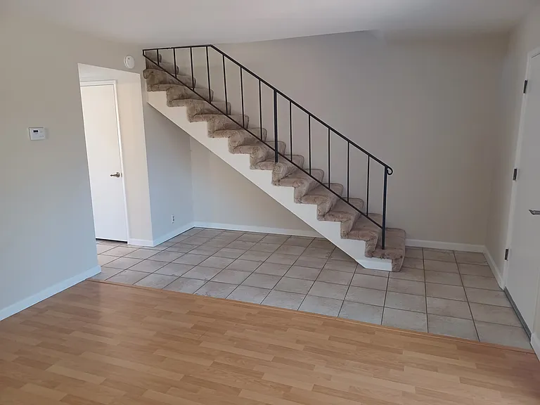 2335 Ravine Dr — Photo 4