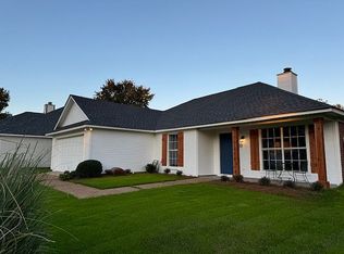 122 Willow Oak Ln, Brandon, MS 39047