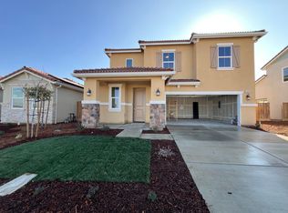 1420 Concord Way, Dinuba, CA