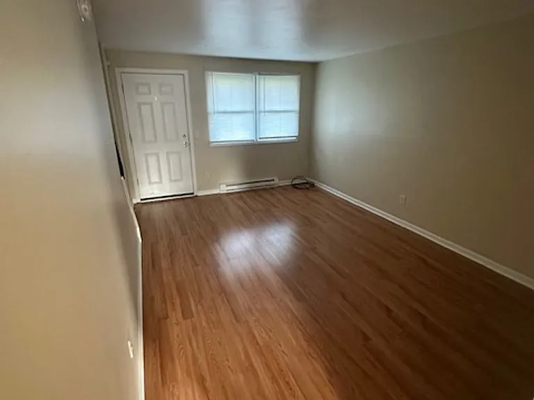 1268 N Chapel St — Photo 2