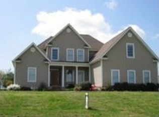 14 Wesley Dr, Metropolis, IL 62960