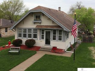 2414 N 56th St, Omaha, NE 68104