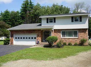 34 Forest Rd, Burnt Hills, NY 12027