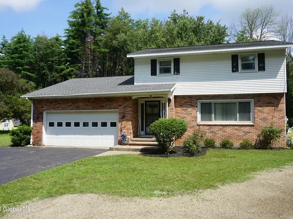 34 Forest Road, Burnt Hills, NY 12027