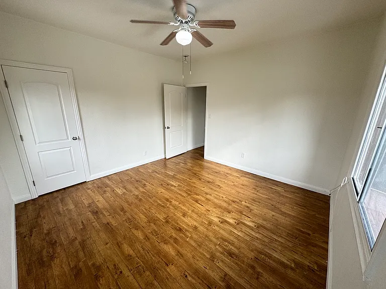 2336 W 21st St #2336 — Photo 30
