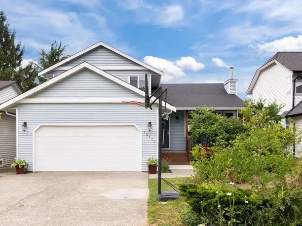 12193 Makinson St, Maple Ridge, BC V2X 9P1