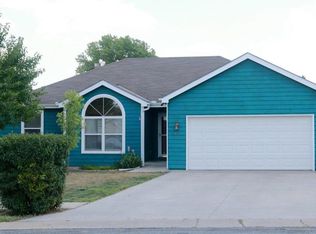 811 W 4th St, Edgerton, KS 66021