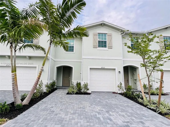 6923 Harbours Edge Ave, Lake Worth, FL 33467