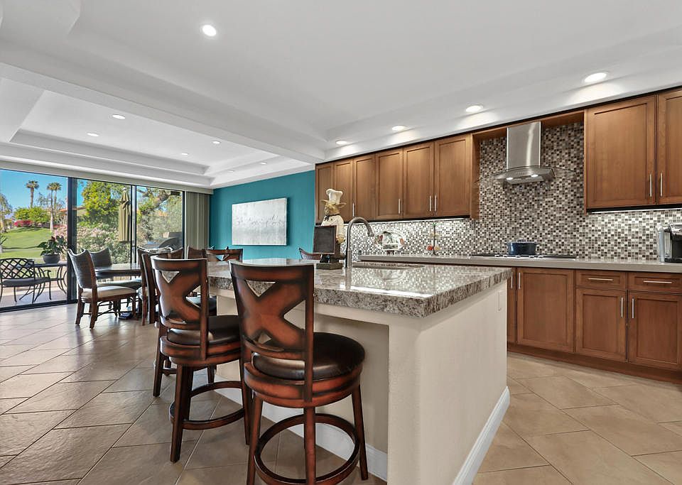 1st image of 38849 Palm Valley Dr