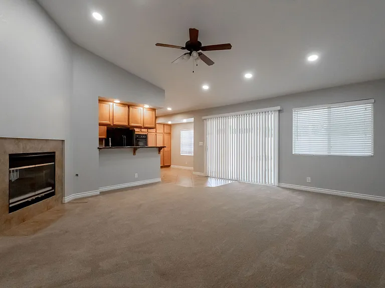 10024 Sail Landing Ct — Photo 31