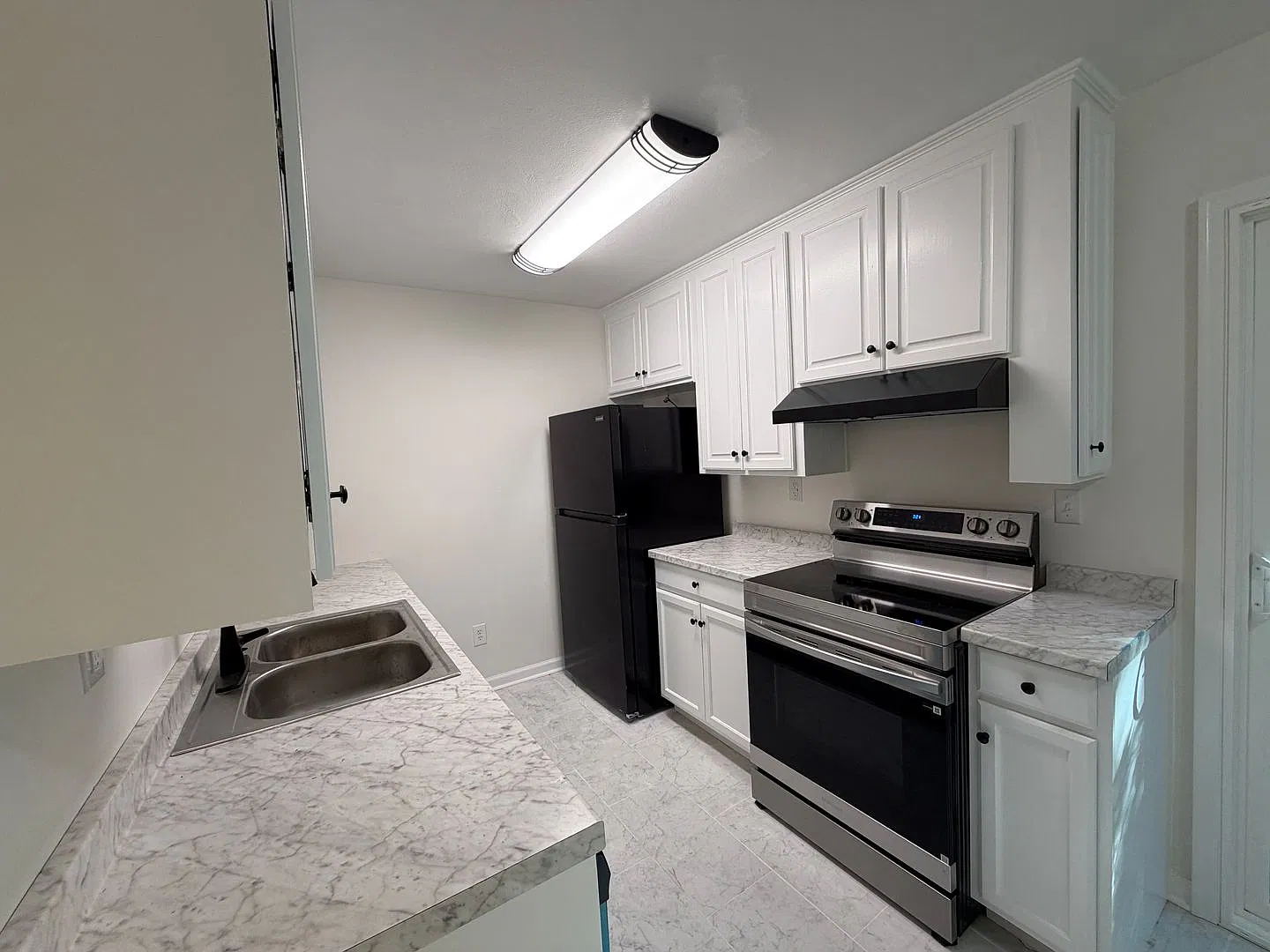 SW Roanoke County Townhome! — Photo 3