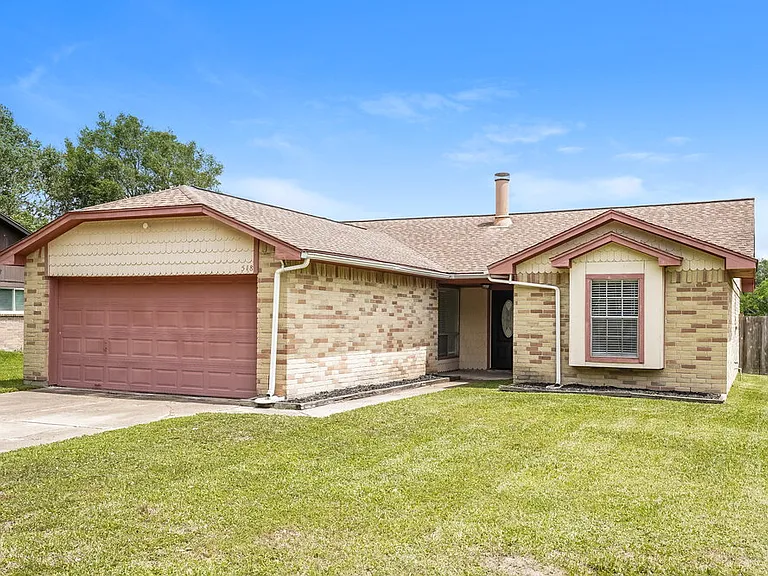 518 Magnolia Bnd — Photo 3