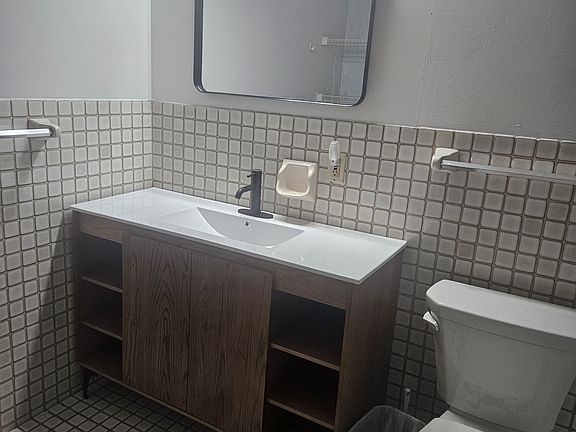 5th image of 118 Brandy Ln #1