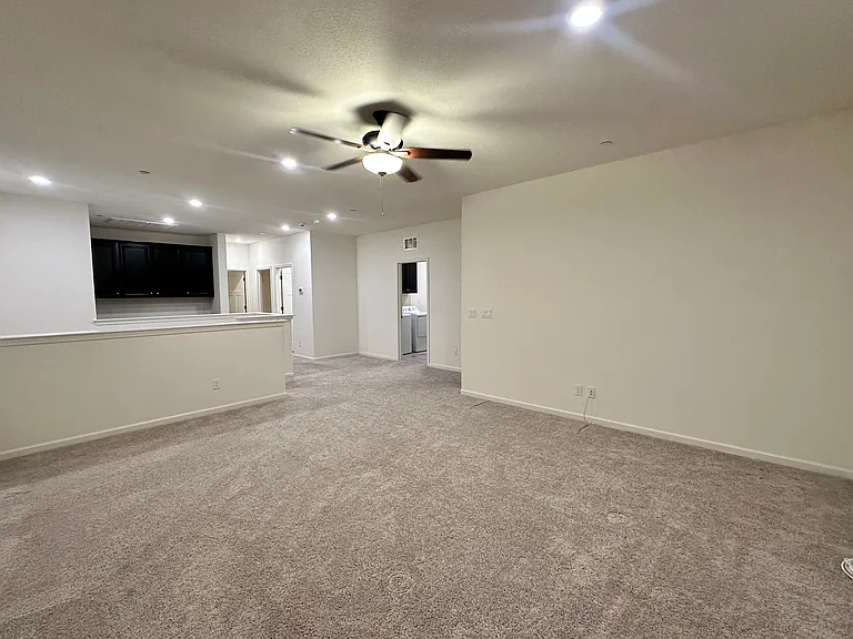 Vino Verde Ct — Photo 13