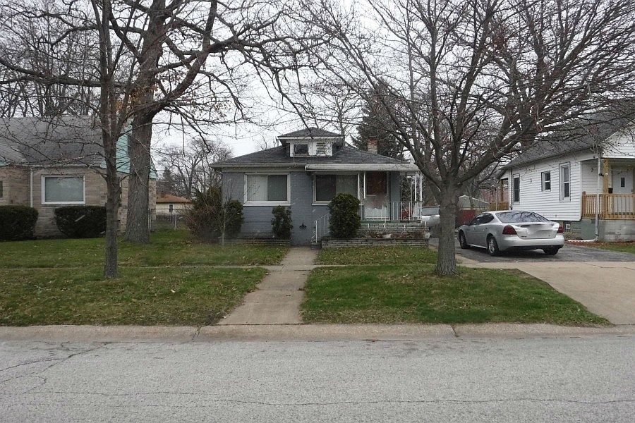 1st image of 2743 Elkhart St