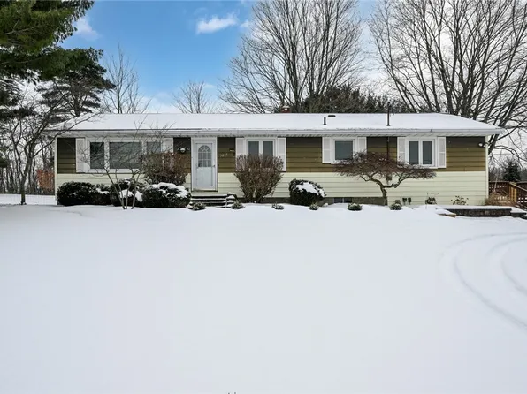 7631 Vandemark Rd, Lodi, OH 44254