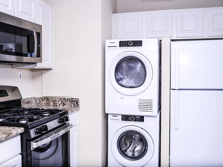 2500 Markham Ln #6 — Photo 5