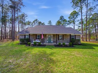 1 Dellwood Ln, Wedgefield, SC 29168
