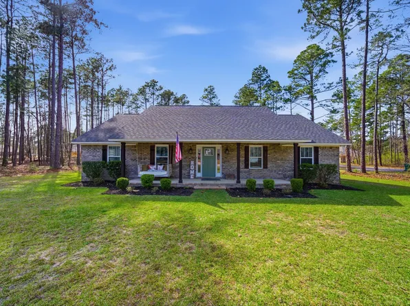 1 Dellwood Ln, Wedgefield, SC 29168