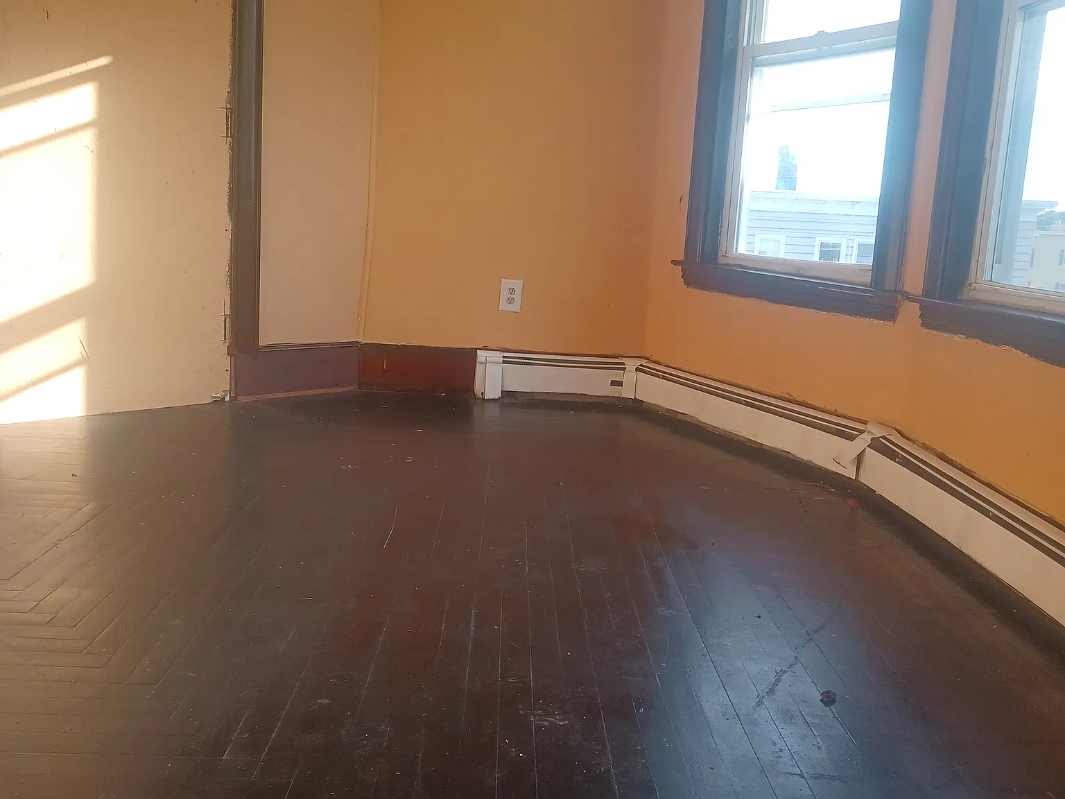 210 Ash St — Photo 4