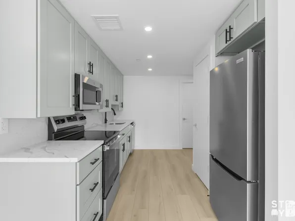 227 Clarkson Avenue image 4 of 9