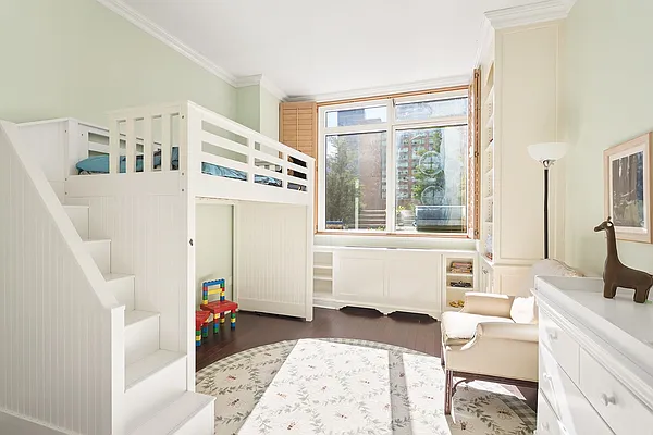 Sold by BLU Real Estate | media 10