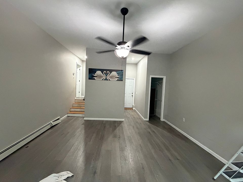 2nd image of 8 Paul Dr