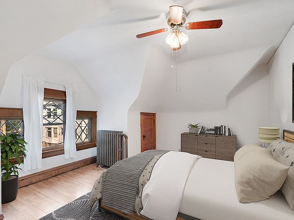 17x13 Primary Bedroom