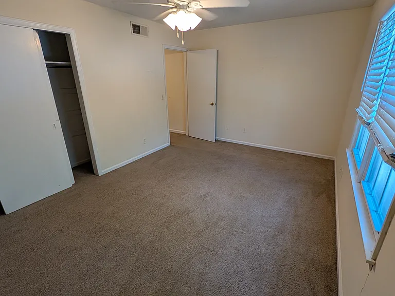 4705 20th Ave #2 — Photo 8
