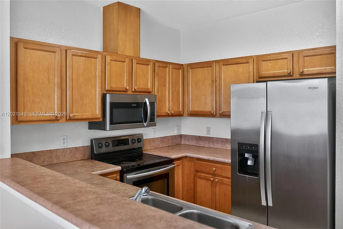 Building Photo - 12010 SW 268th St #37
