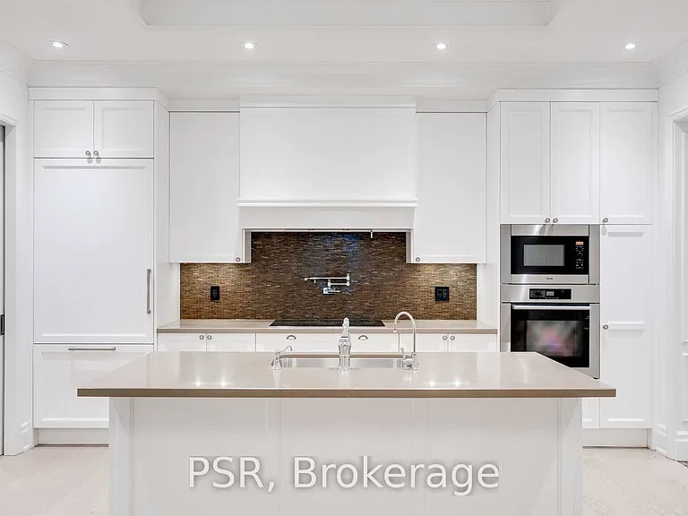 311 Bay St #3702 — Photo 4