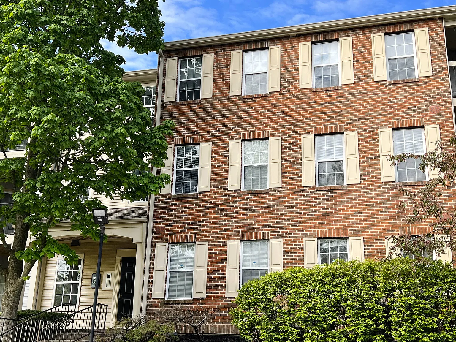 Woodhills Apartments — Photo 3
