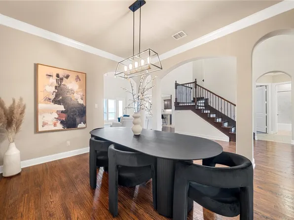 2313 Therese Dr, Woodway, TX 76712